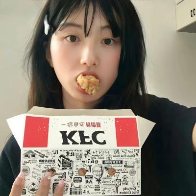 像两滴水